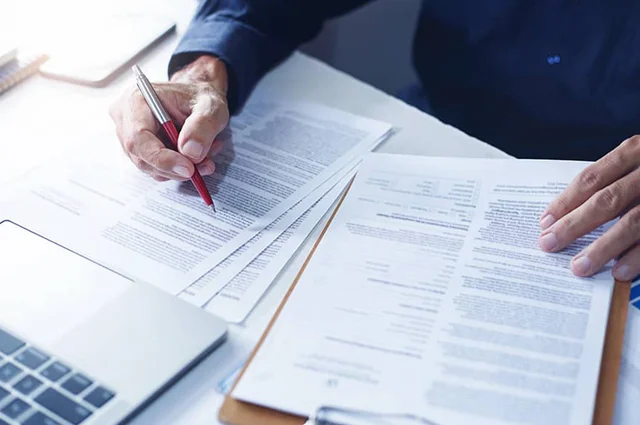 policy review for e&o and accuracy image